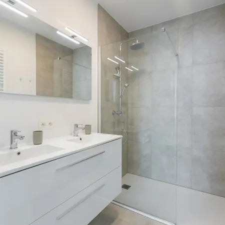 Appartement Beatrice 01-03 *